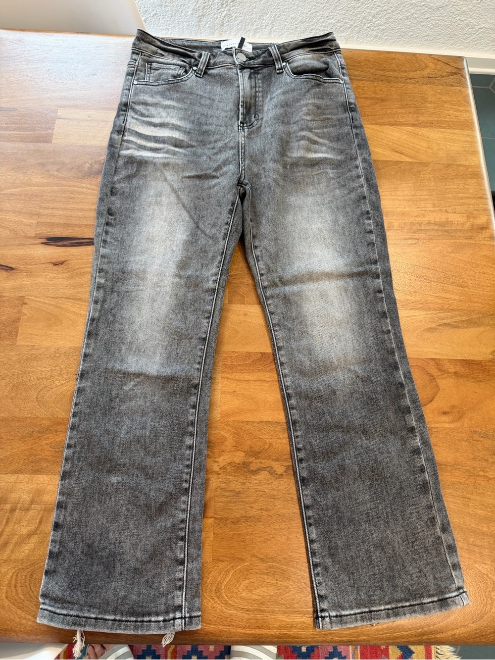 Risen Women’s Distressed High Waist Cropped Jeans in vintage gray - Size 9/29